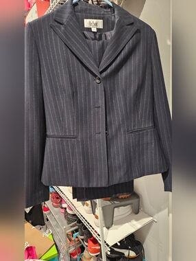 Le Suit Navy Pinstripe Women's Two-Button Blazer